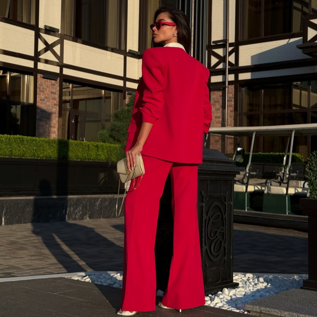 9e949200-4978-49c4-85f4-76b5a1b45318